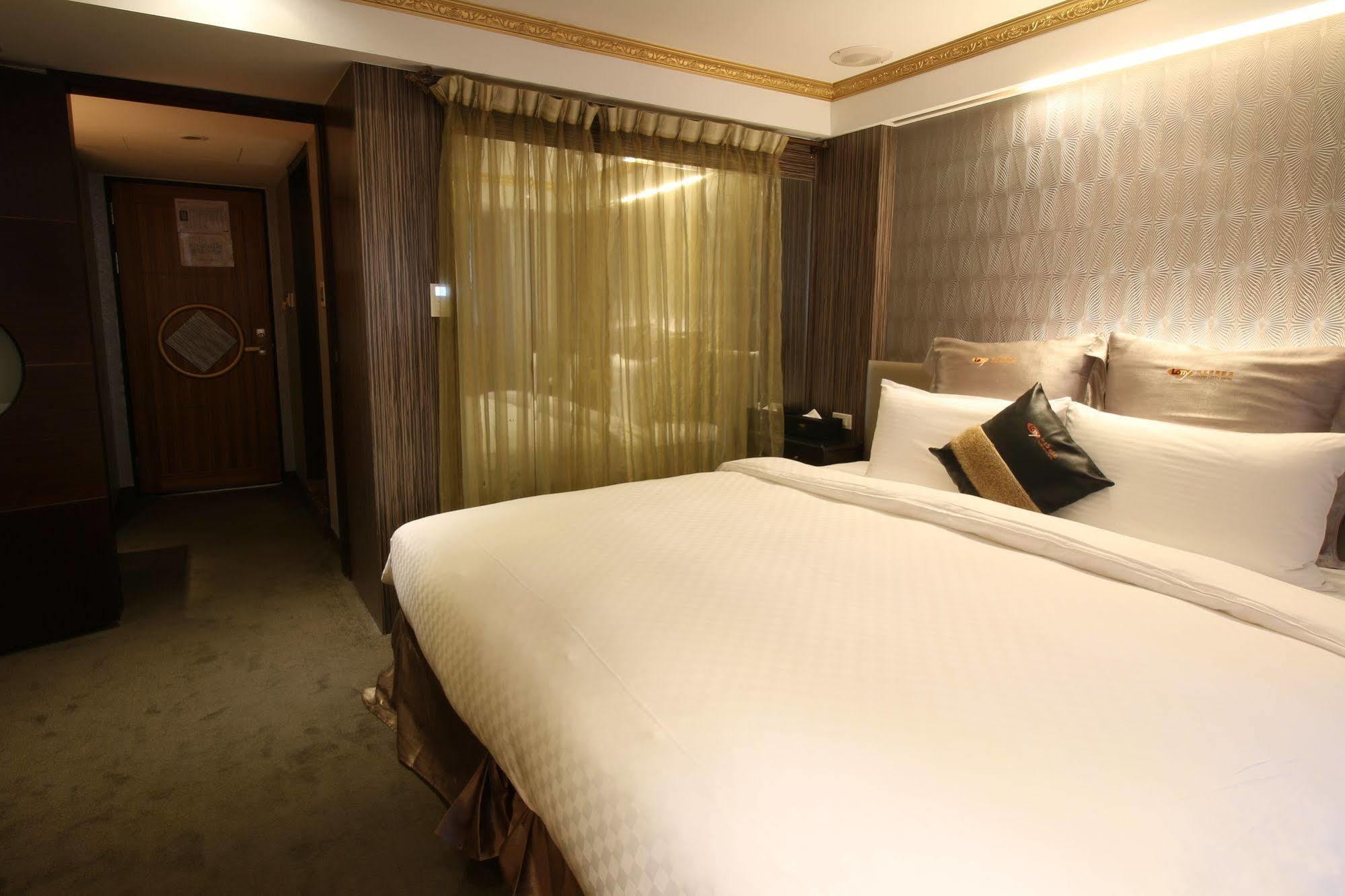 ไทเป ล็อตตี้ โฮเต็ล Hotel ภายนอก รูปภาพ